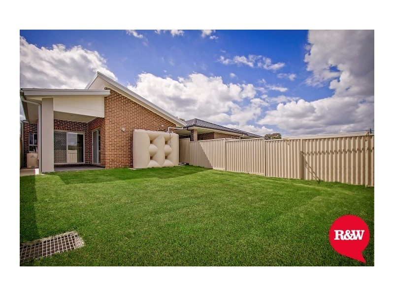 81 Carroll Crescent, Plumpton NSW 2761