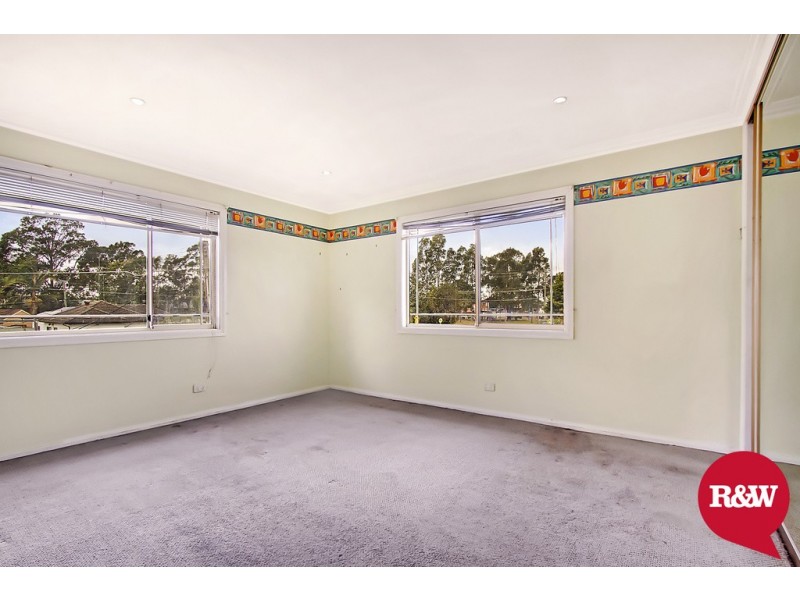 11 Wattle Avenue, North St Marys NSW 2760