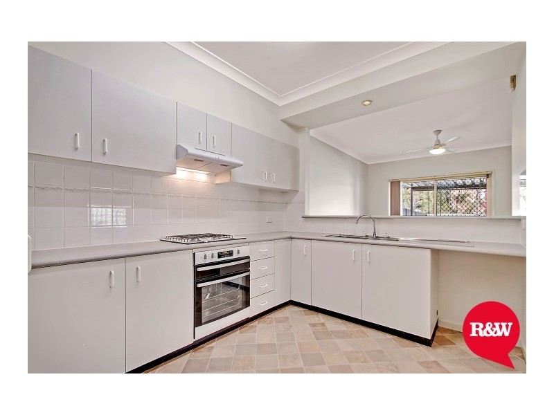 2/20-22 Gracelands Drive, Quakers Hill NSW 2763
