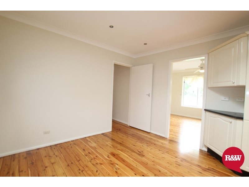 25 Sheba Crescent, South Penrith NSW 2750