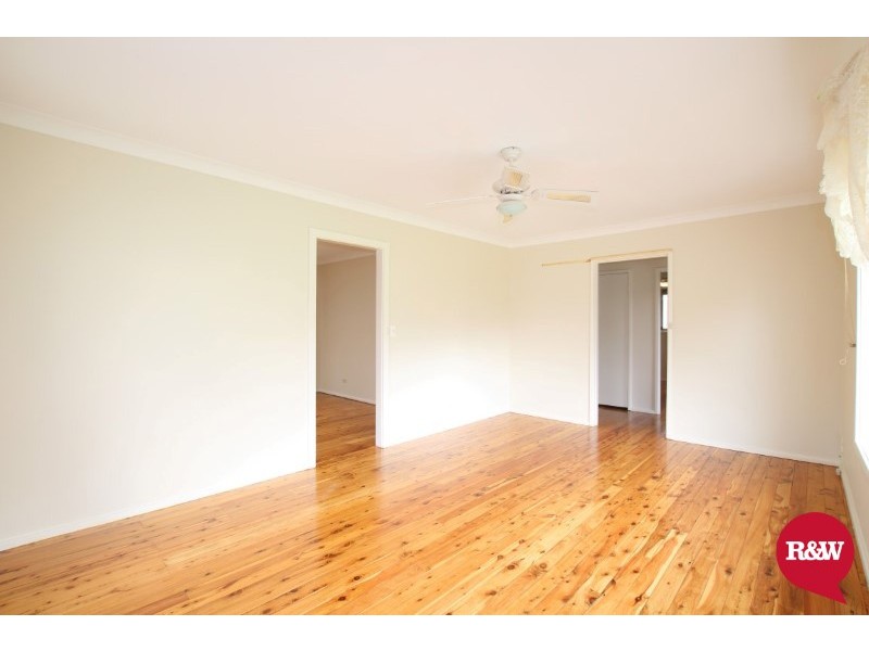 25 Sheba Crescent, South Penrith NSW 2750