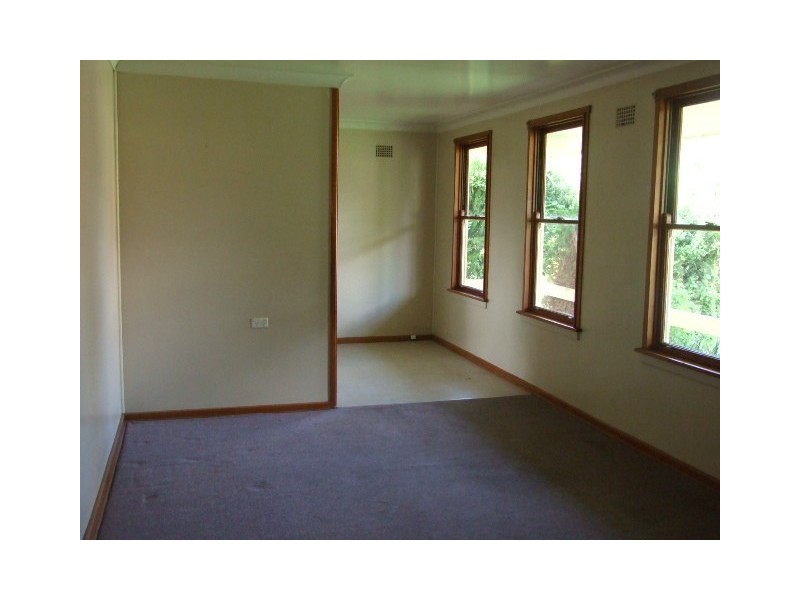 3 MANILLA ROAD, Lethbridge Park NSW 2770