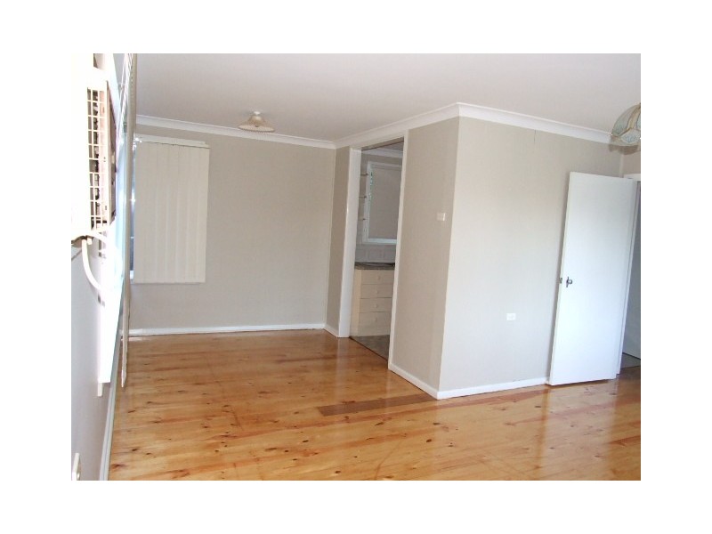 11 NORVEIGA AVENUE, Tregear NSW 2770