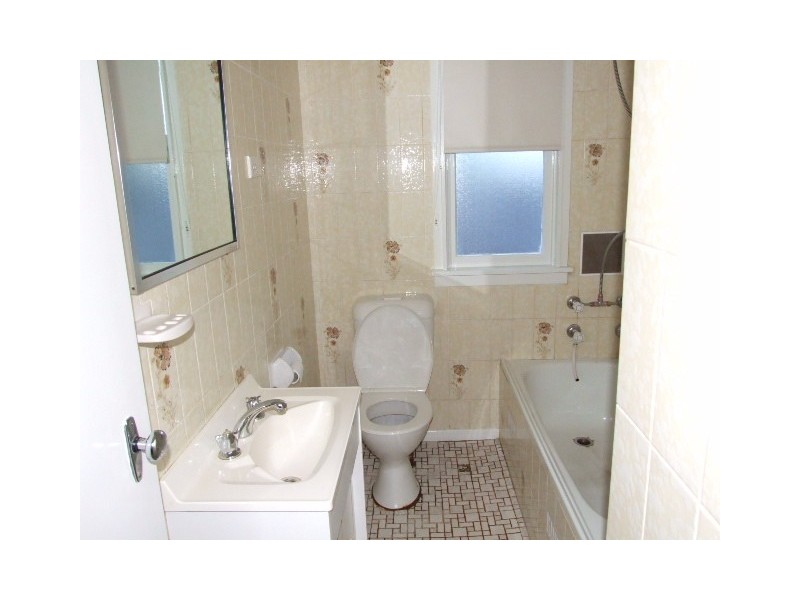 11 NORVEIGA AVENUE, Tregear NSW 2770