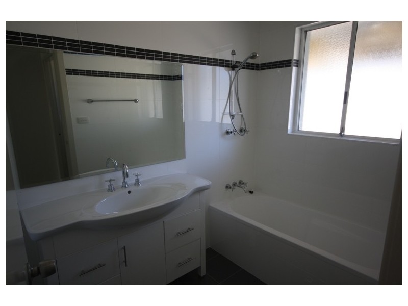 27 NATHAN CRESCENT, Dean Park NSW 2761