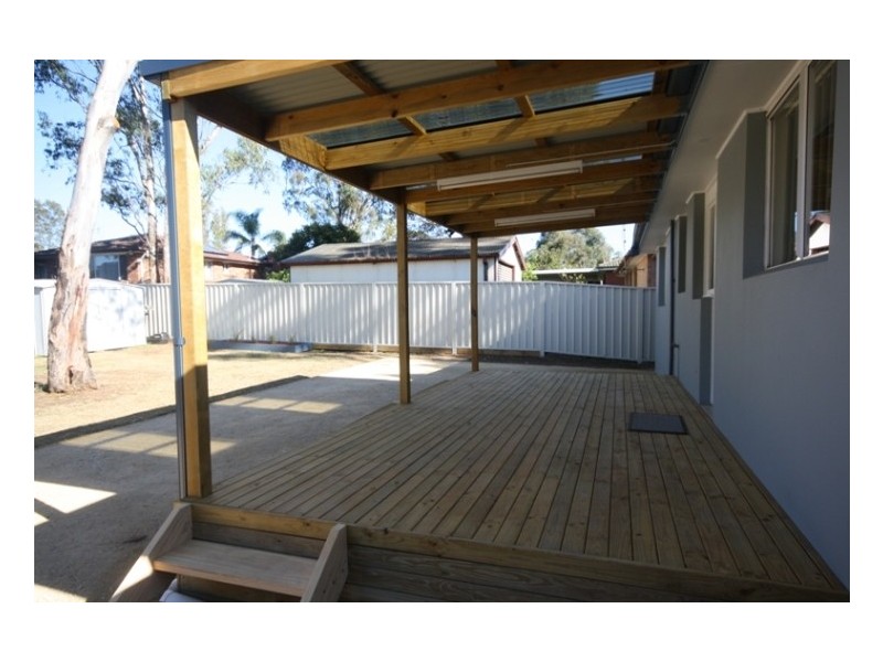 27 NATHAN CRESCENT, Dean Park NSW 2761
