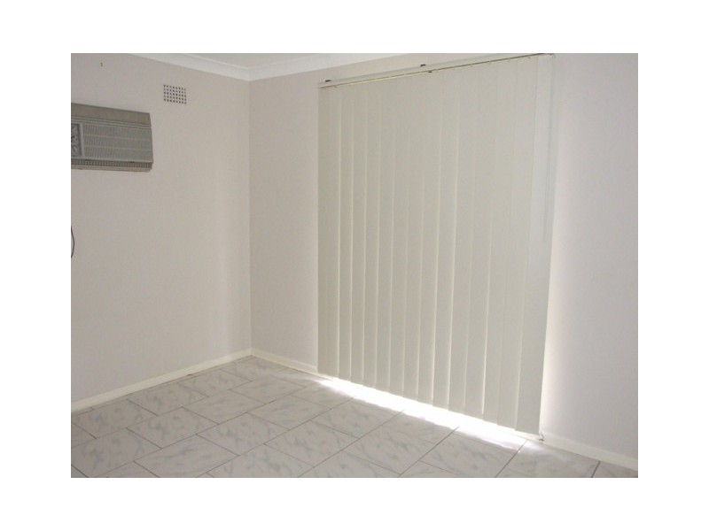 32 DISCOVERY AVENUE, Willmot NSW 2770