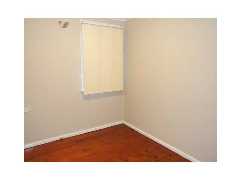 15 MIKKELSEN AVENUE, Tregear NSW 2770