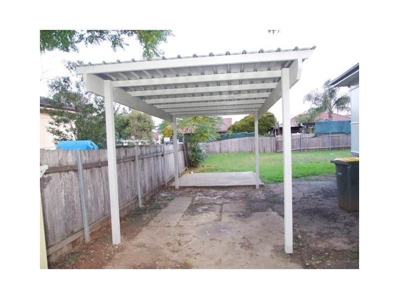 15 MIKKELSEN AVENUE, Tregear NSW 2770