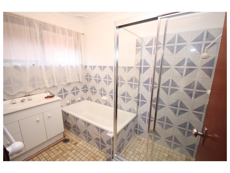 24 CATHERINE CRESCENT, Rooty Hill NSW 2766