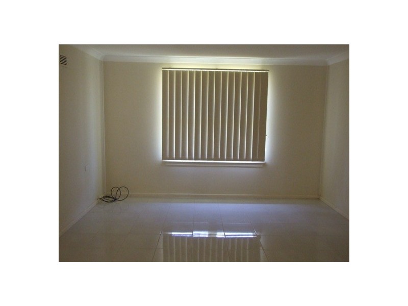 24 WAIKANDA AVENUE, Whalan NSW 2770