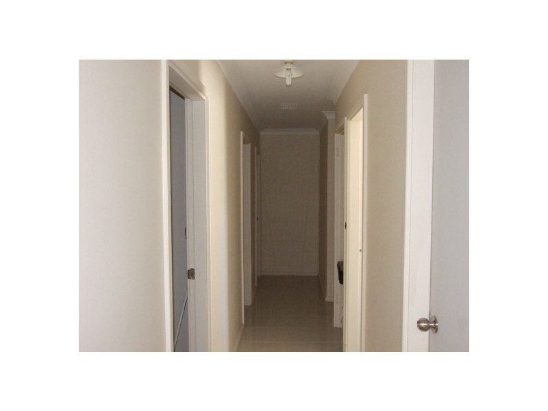 24 WAIKANDA AVENUE, Whalan NSW 2770