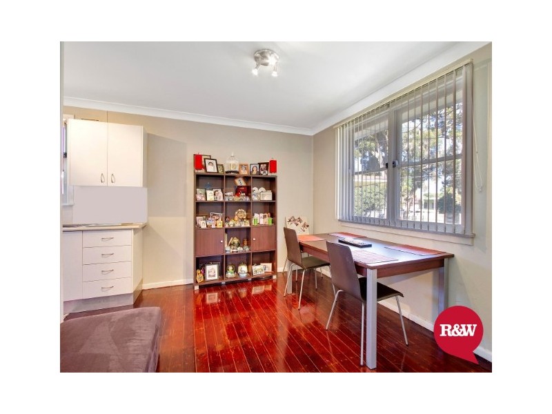 7 Luzon Avenue, Lethbridge Park NSW 2770