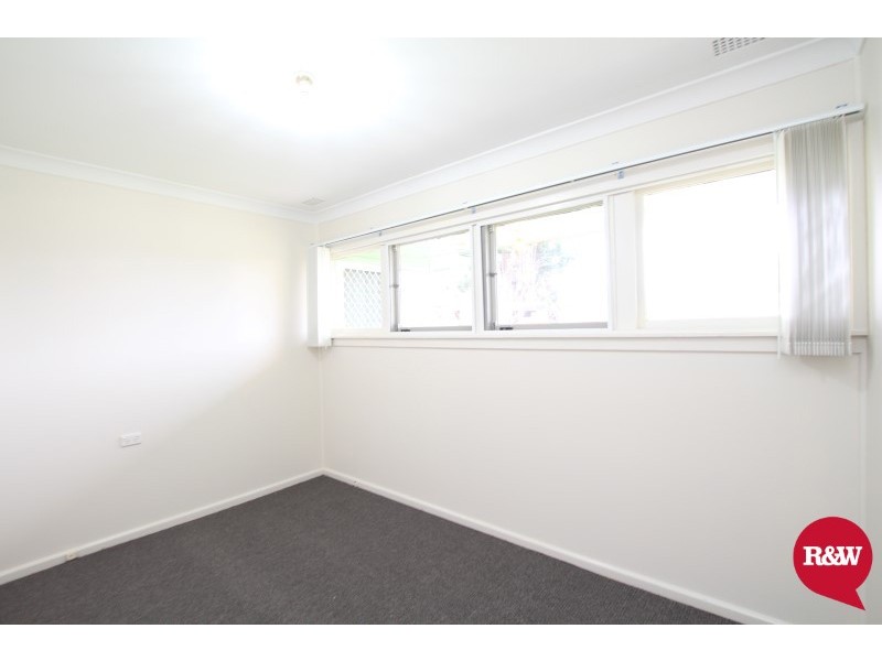 27 Kista Dan Avenue, Tregear NSW 2770