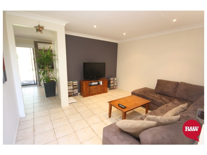 18 Hillview Place, Glendenning NSW 2761