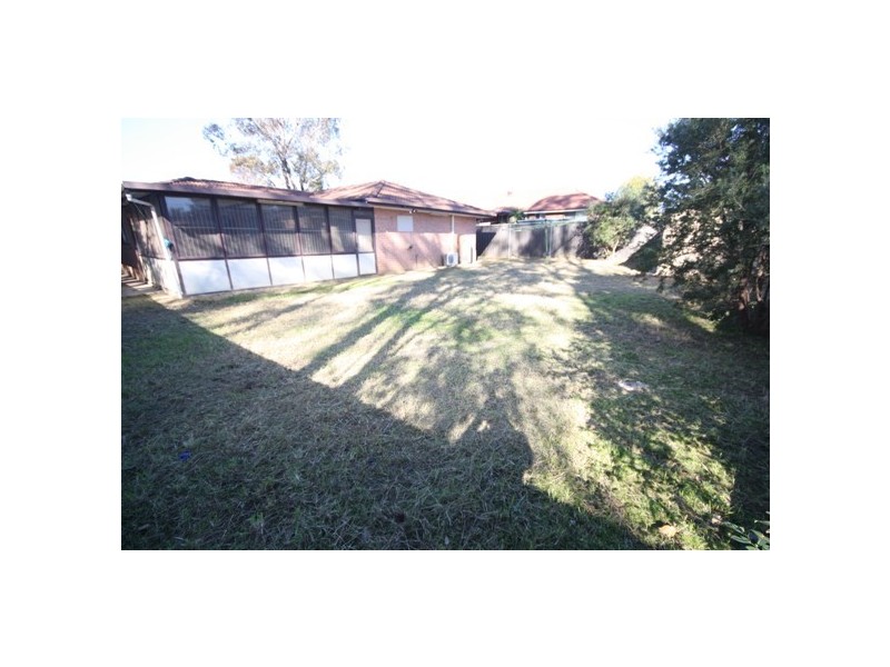 60 HYATTS ROAD, Oakhurst NSW 2761