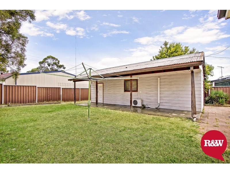 15 Talmiro Street, Whalan NSW 2770