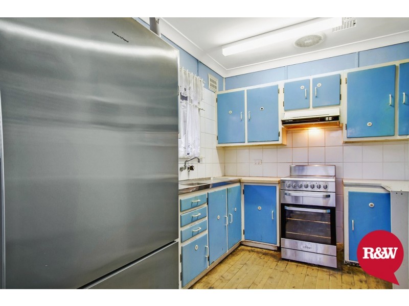 60 Marquesa Crescent, Lethbridge Park NSW 2770