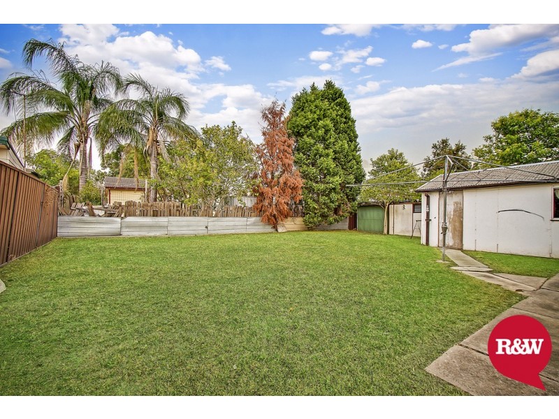 60 Marquesa Crescent, Lethbridge Park NSW 2770