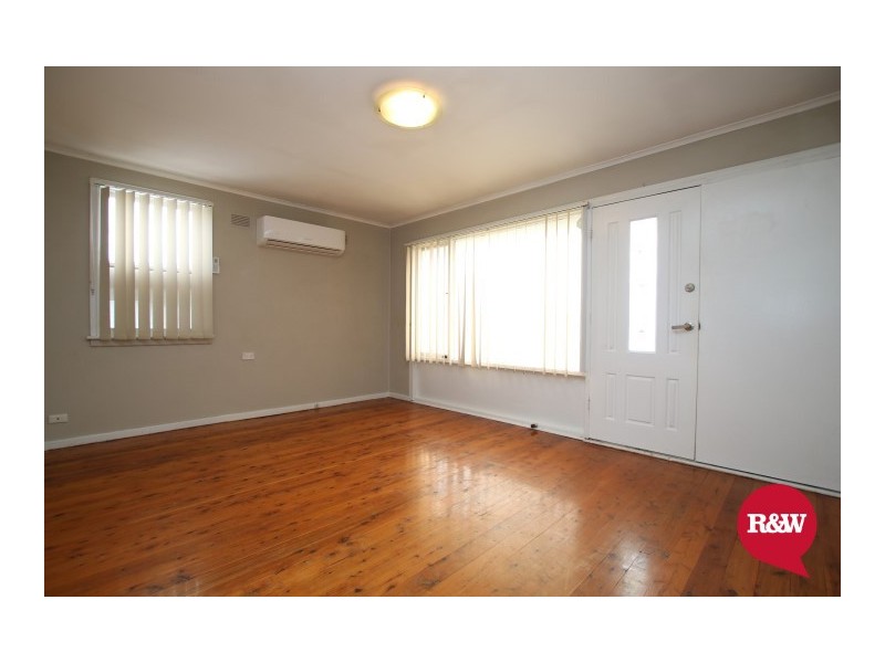 25 Feramin Avenue, Whalan NSW 2770