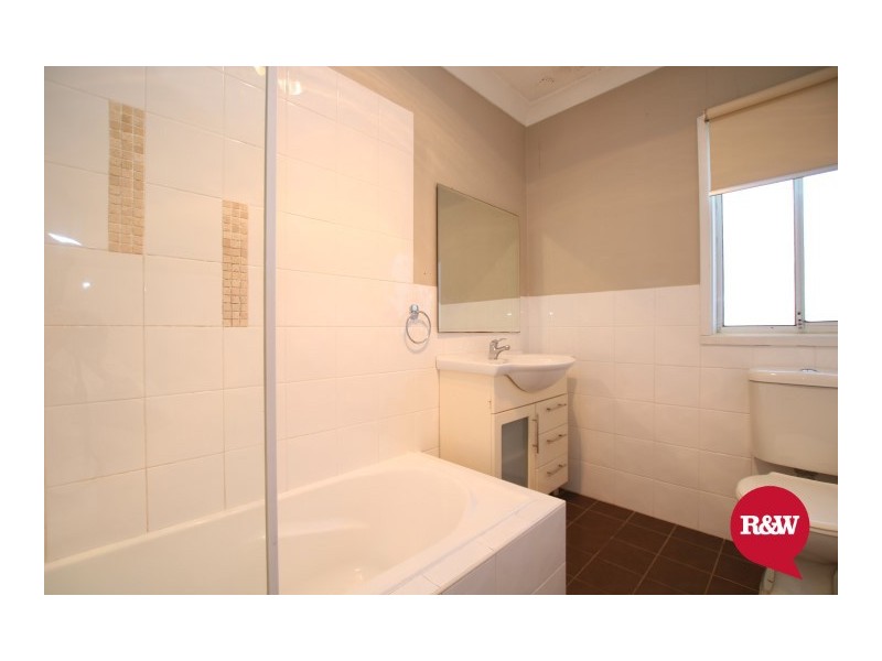 25 Feramin Avenue, Whalan NSW 2770