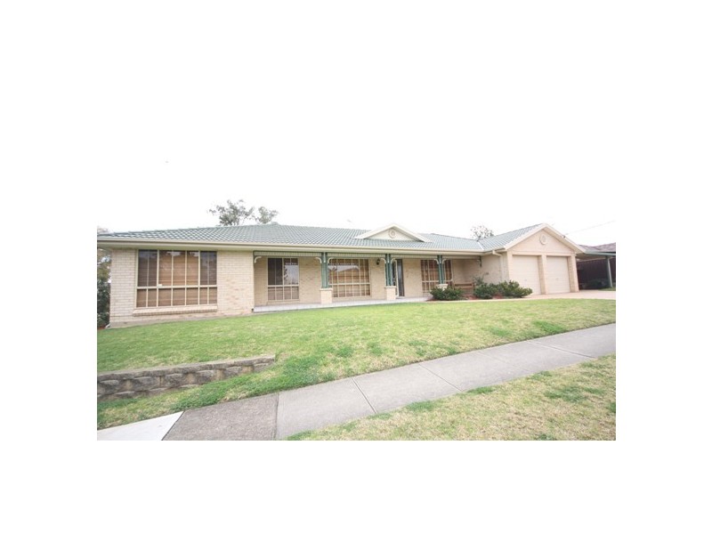 2  ALMA PLACE, Rooty Hill NSW 2766