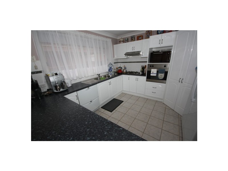 2  ALMA PLACE, Rooty Hill NSW 2766