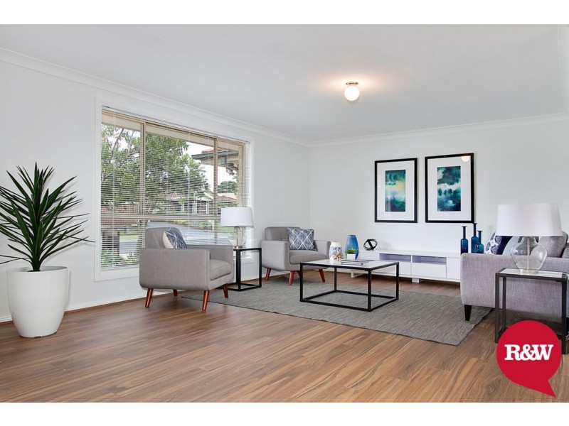 8 Chilton Avenue, Oakhurst NSW 2761