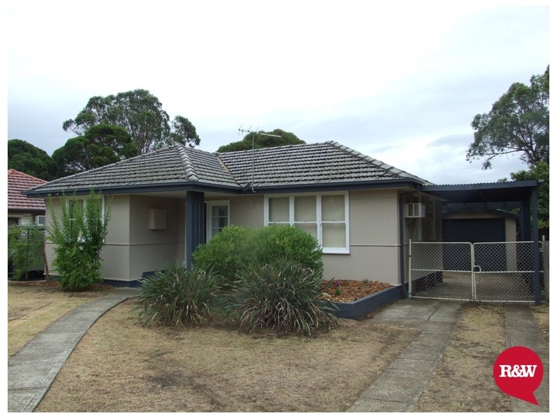 39 Lingayen Avenue, Lethbridge Park NSW 2770