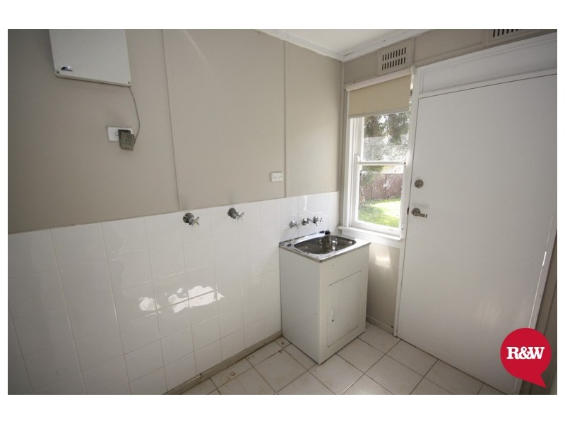 39 Lingayen Avenue, Lethbridge Park NSW 2770