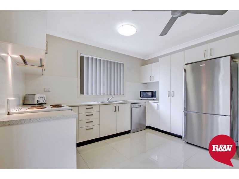 8 Peron Place, Willmot NSW 2770