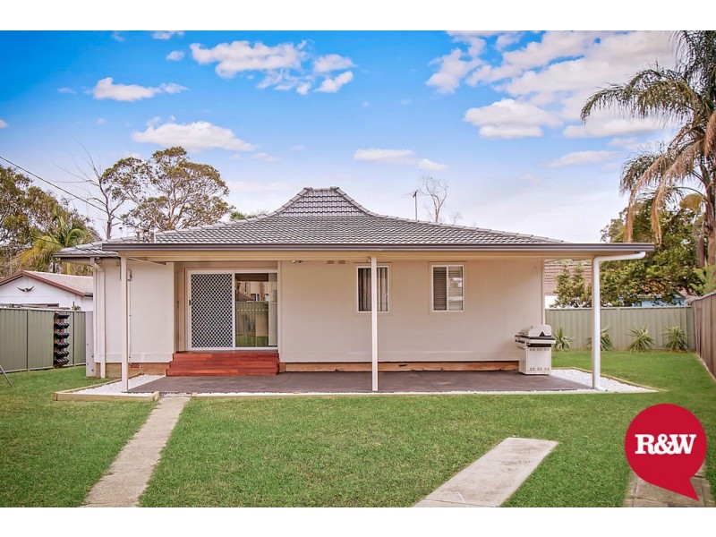 8 Peron Place, Willmot NSW 2770