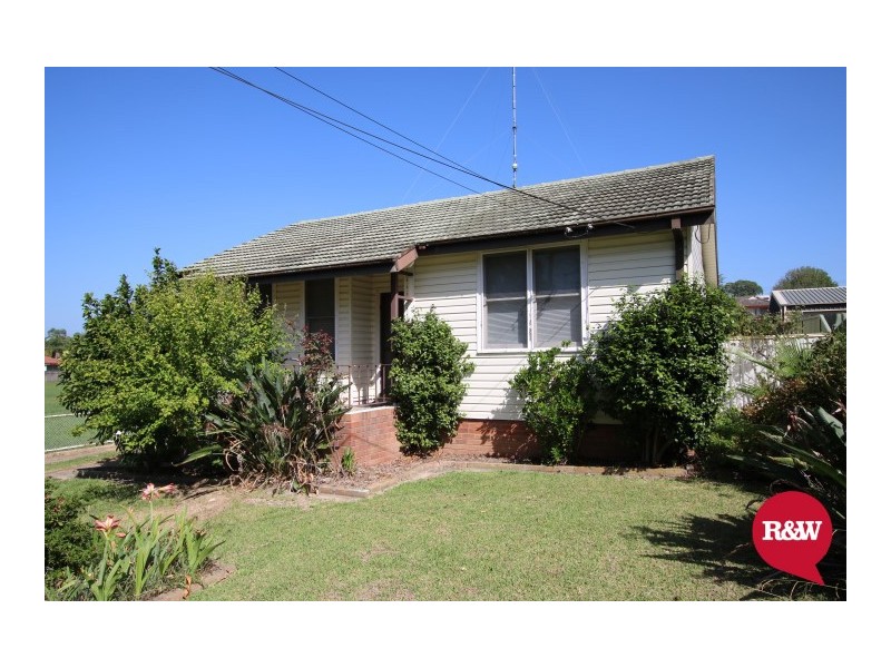 1 Arnold Avenue, St Marys NSW 2760