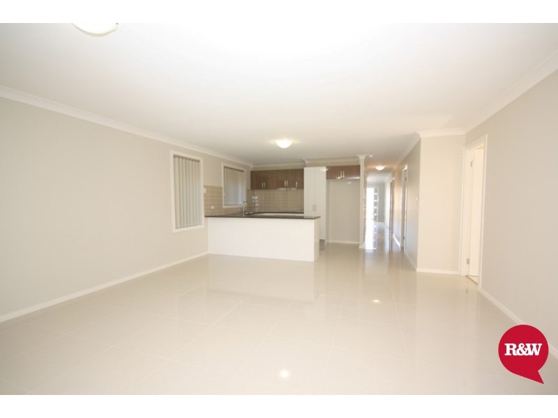 4 Twynam Place, Minto NSW 2566