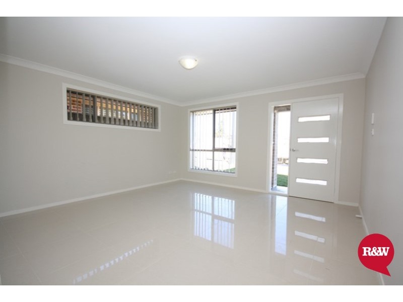 4 Twynam Place, Minto NSW 2566