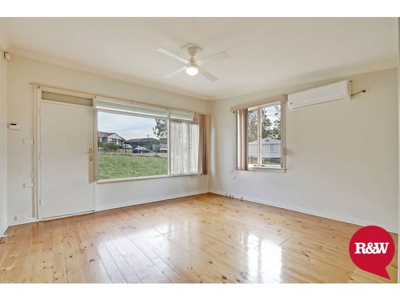 27 Petersen Crescent, Tregear NSW 2770