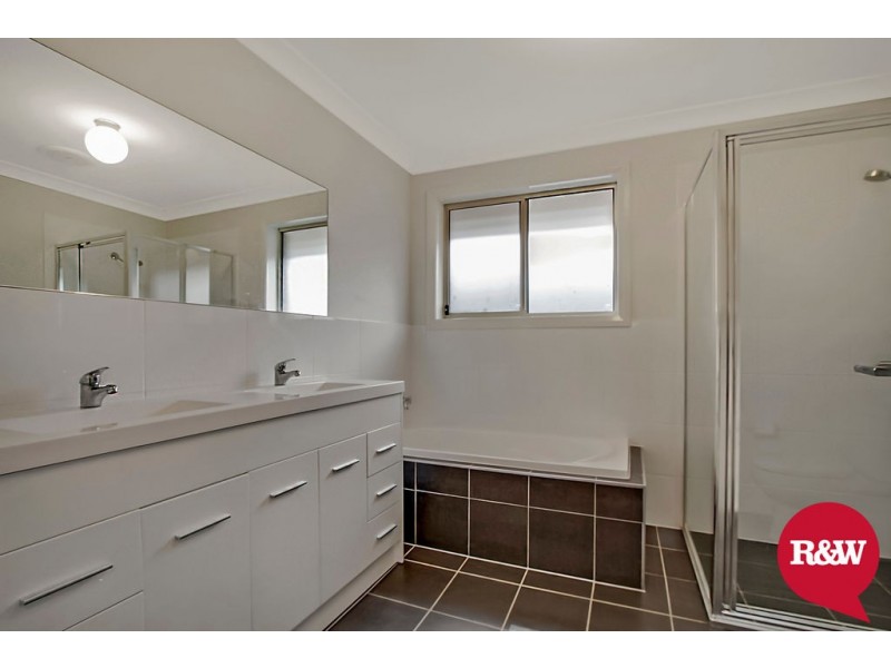 34 Longhurst Street, Oran Park NSW 2570