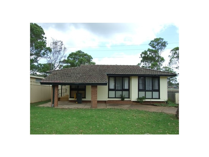 39 KOOMOOLOO CRESCENT, Shalvey NSW 2770