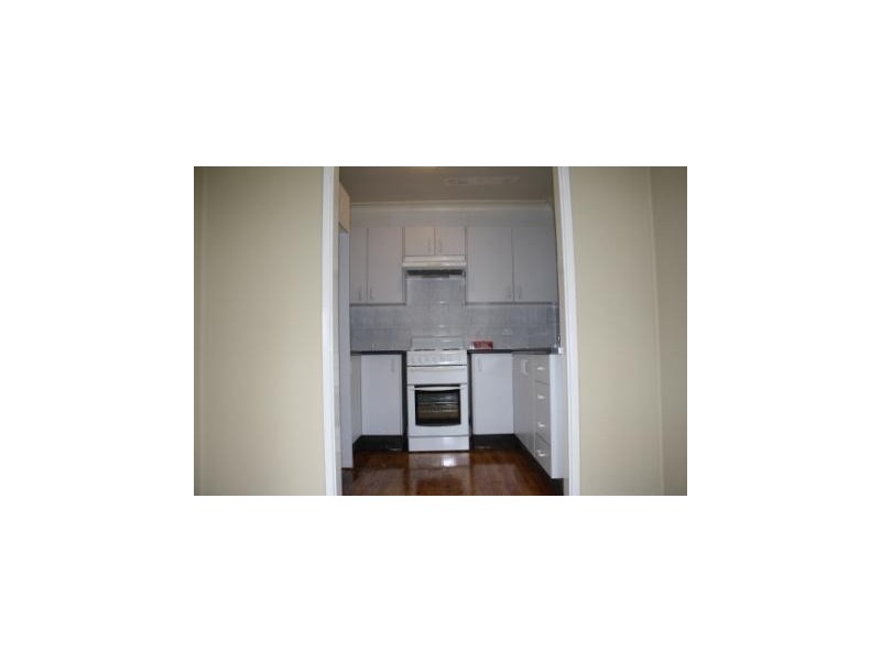 33 NAURU CRESCENT, Lethbridge Park NSW 2770