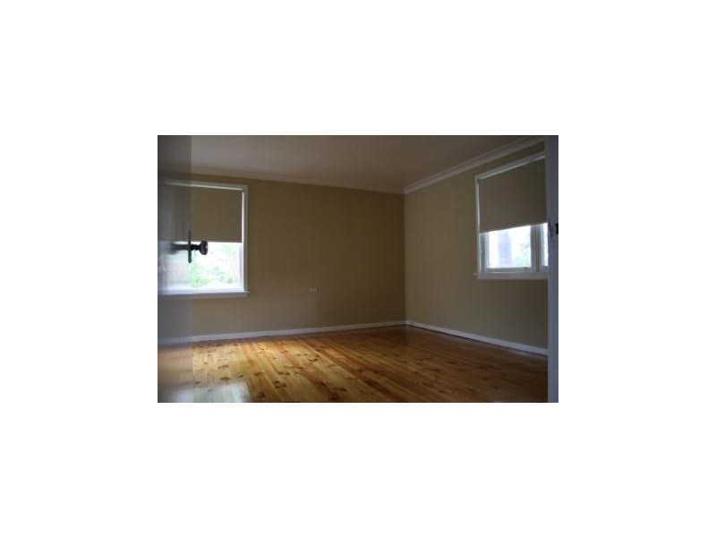 33 NAURU CRESCENT, Lethbridge Park NSW 2770