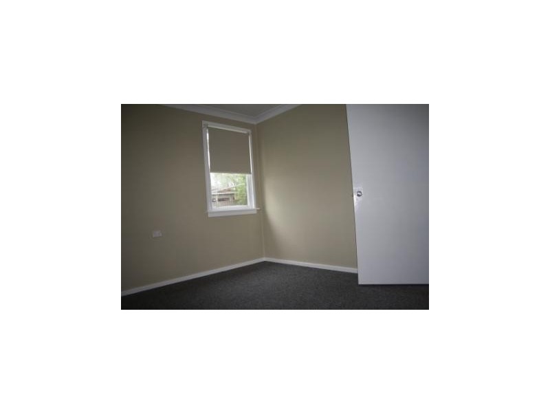 33 NAURU CRESCENT, Lethbridge Park NSW 2770