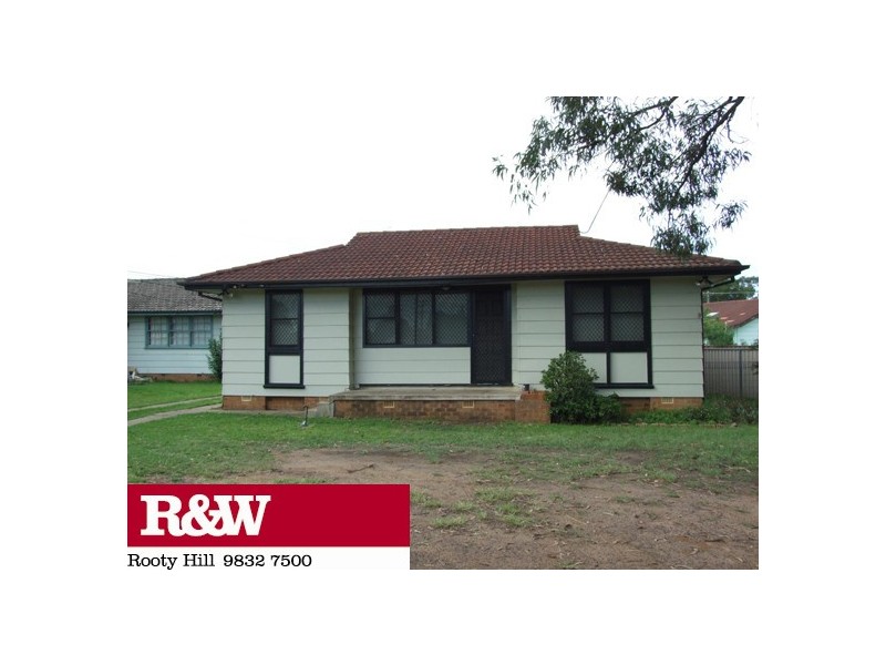 38 PALMYRA AVENUE, Lethbridge Park NSW 2770