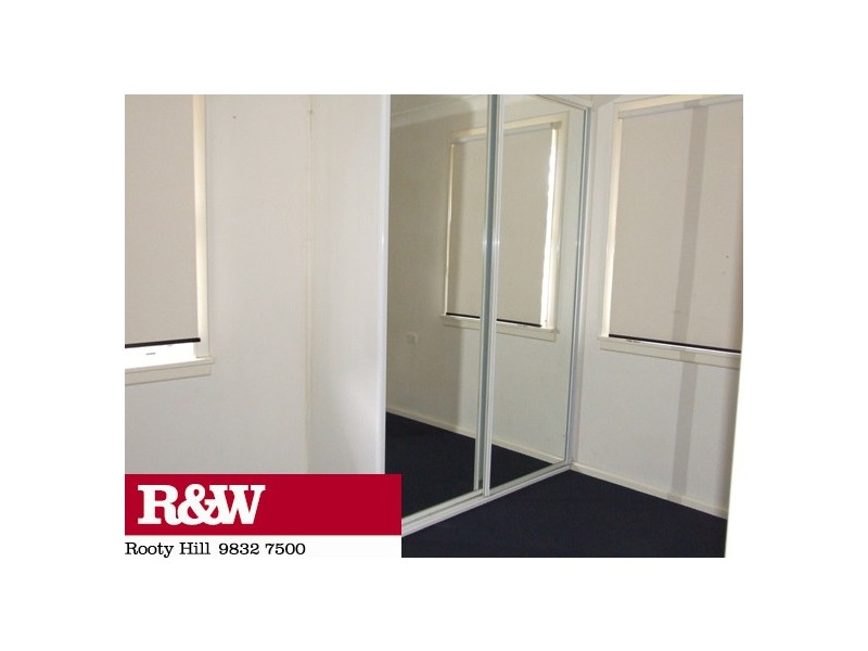 38 PALMYRA AVENUE, Lethbridge Park NSW 2770