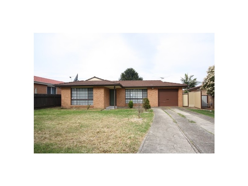 9 FLORIAN GROVE, Oakhurst NSW 2761