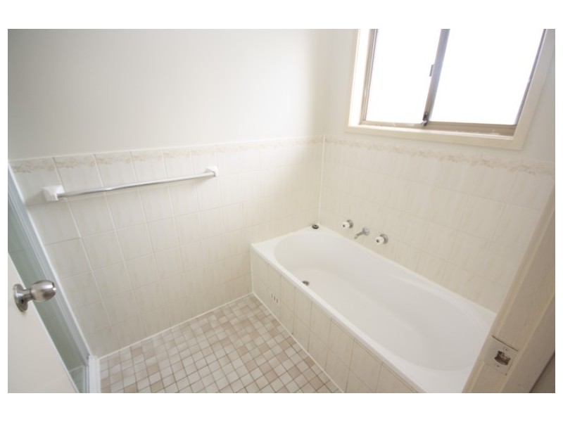 42  SIMMS ROAD, Oakhurst NSW 2761