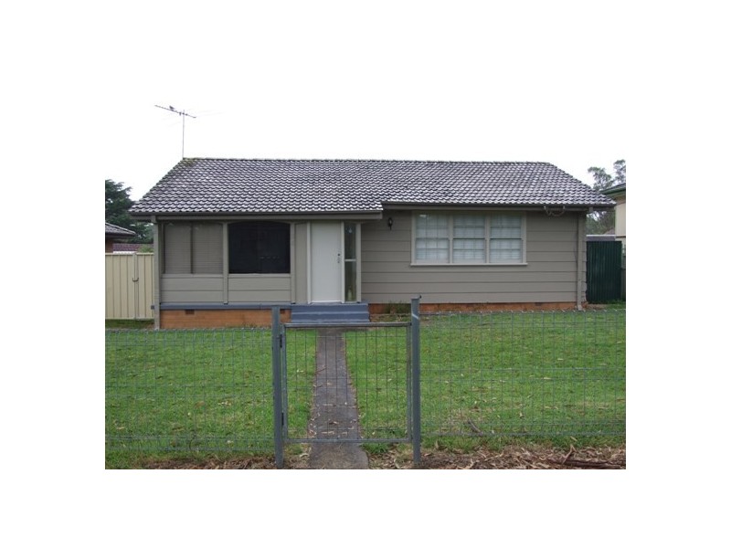 34 TORRES CRESCENT, Whalan NSW 2770