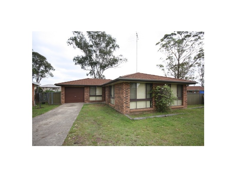 10 MAGYAR  PLACE, Oakhurst NSW 2761