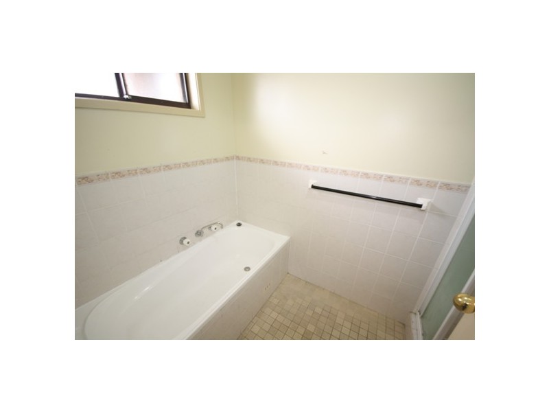 10 MAGYAR  PLACE, Oakhurst NSW 2761