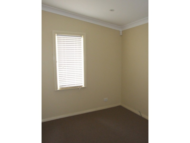 413 LUXFORD ROAD, Lethbridge Park NSW 2770