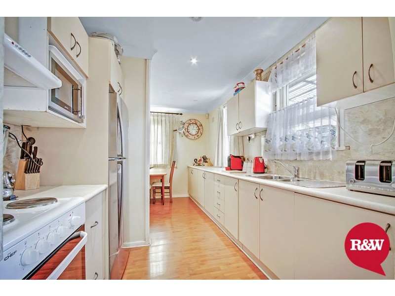 24 Rabaul Avenue, Whalan NSW 2770